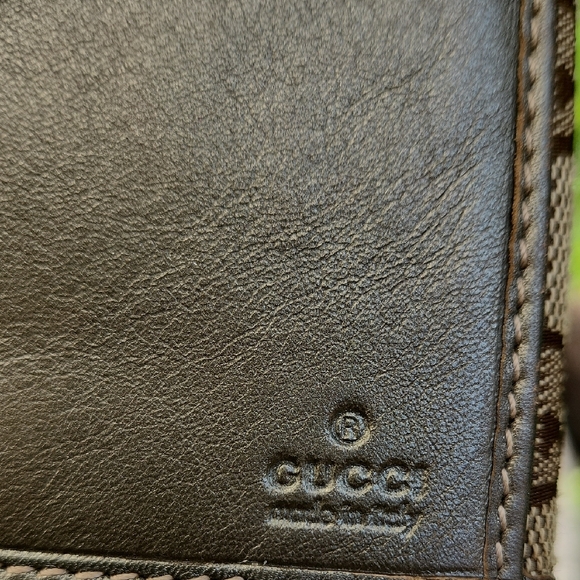 Gucci Vintage GG Monogram Wallet - Picture 4 of 10